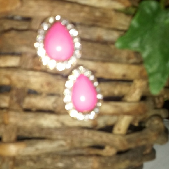 Sold Tear drop pink stone - Picture 2 of 4